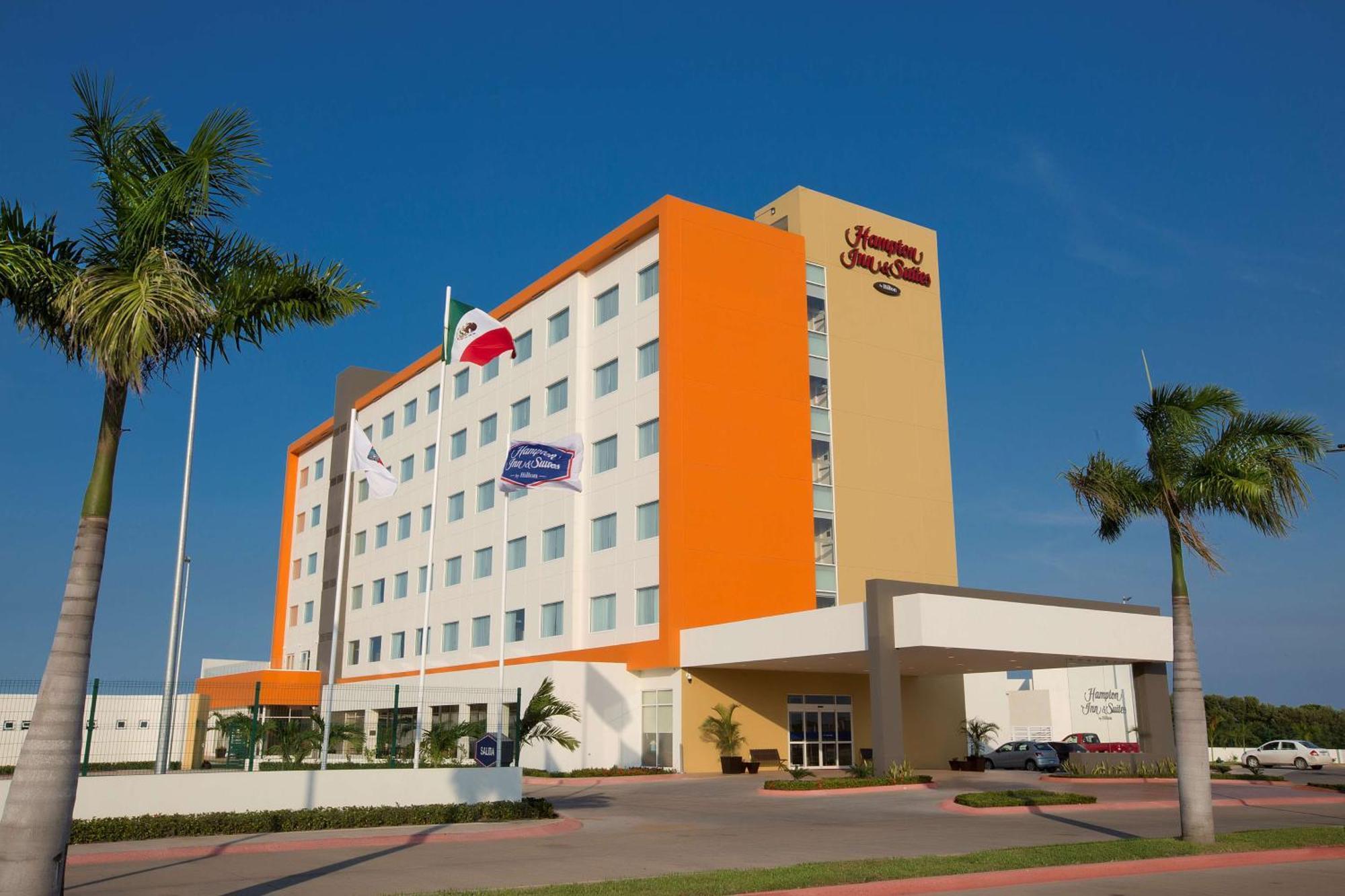 Hampton Inn & Suites By Hilton Paraiso Exterior photo